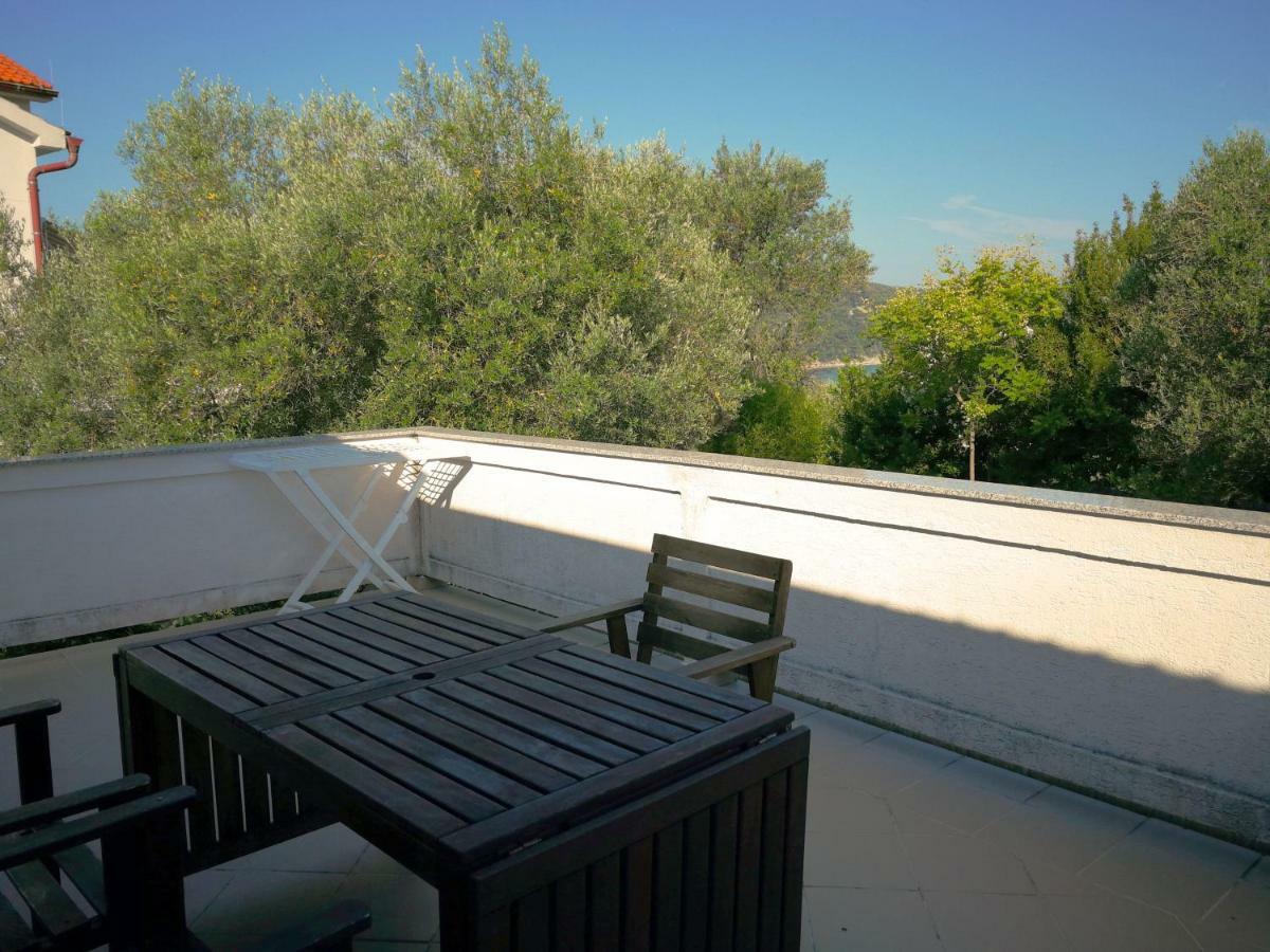 Family Friendly Apartments Island Rab Kampor Extérieur photo