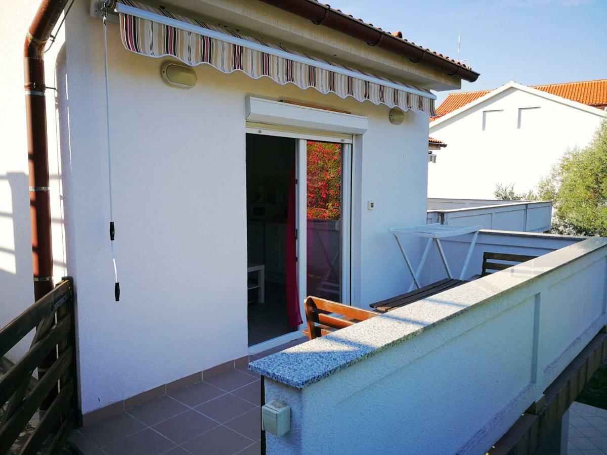 Family Friendly Apartments Island Rab Kampor Extérieur photo