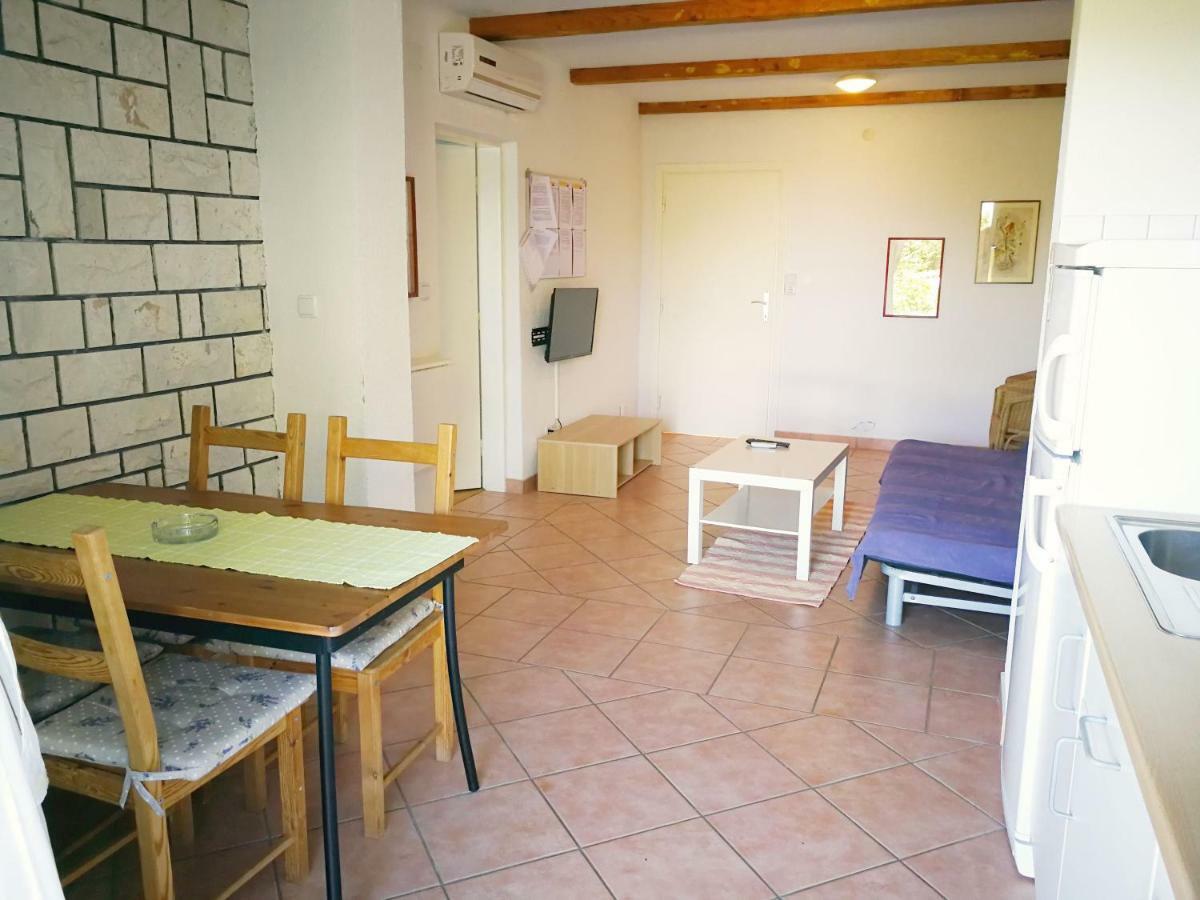 Family Friendly Apartments Island Rab Kampor Extérieur photo