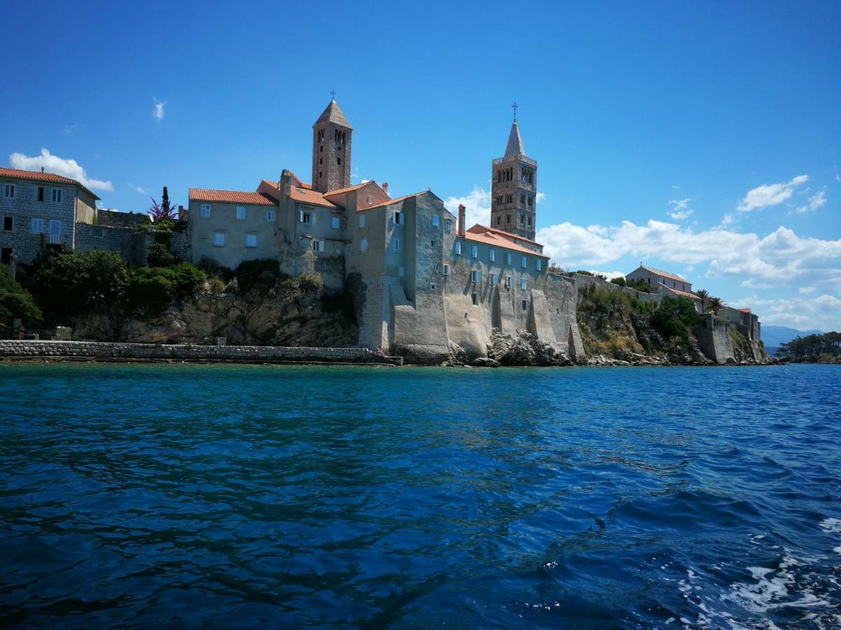 Family Friendly Apartments Island Rab Kampor Extérieur photo