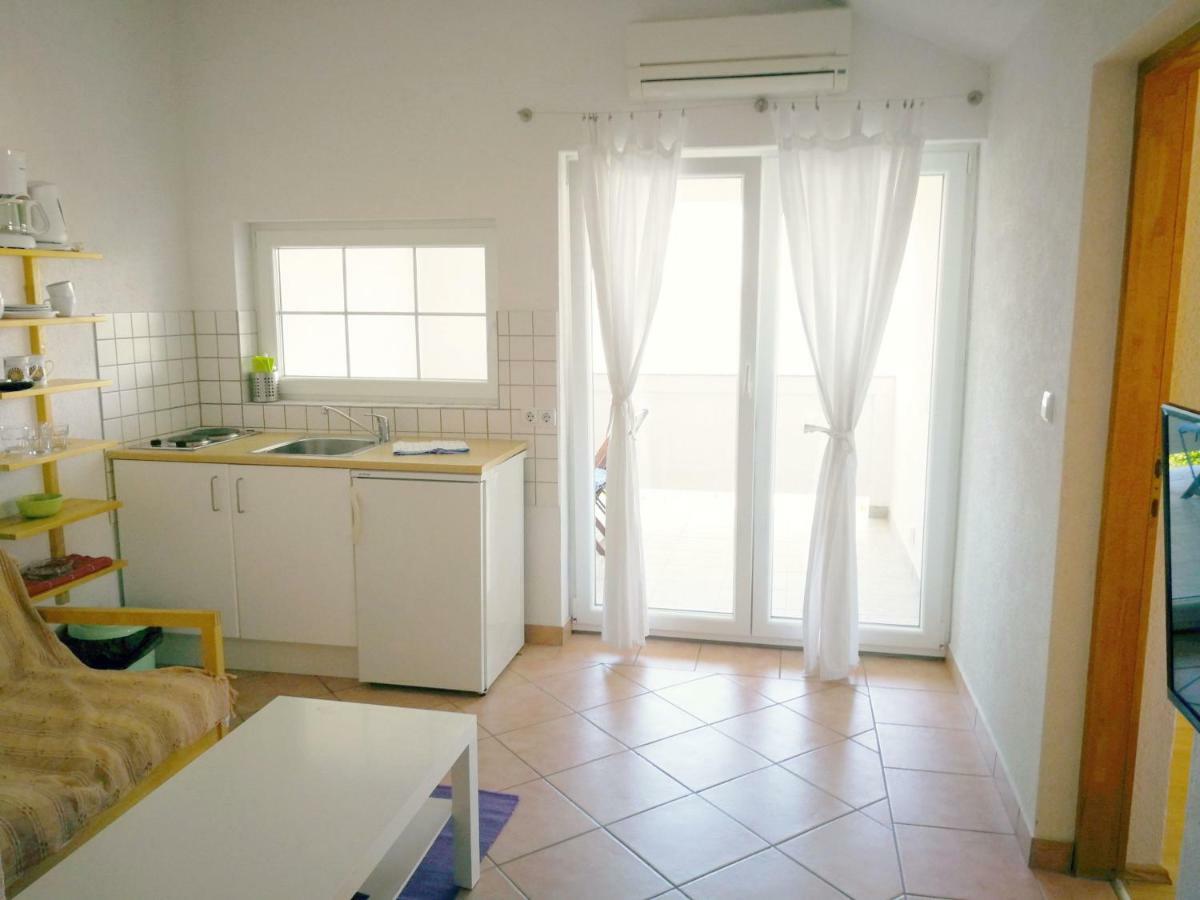Family Friendly Apartments Island Rab Kampor Extérieur photo