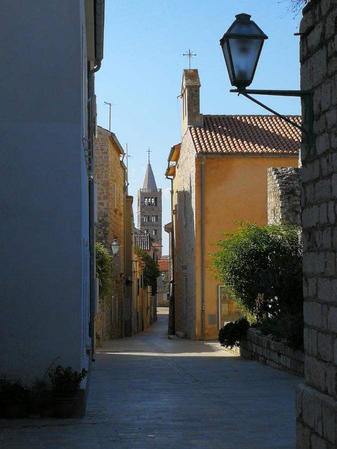 Family Friendly Apartments Island Rab Kampor Extérieur photo
